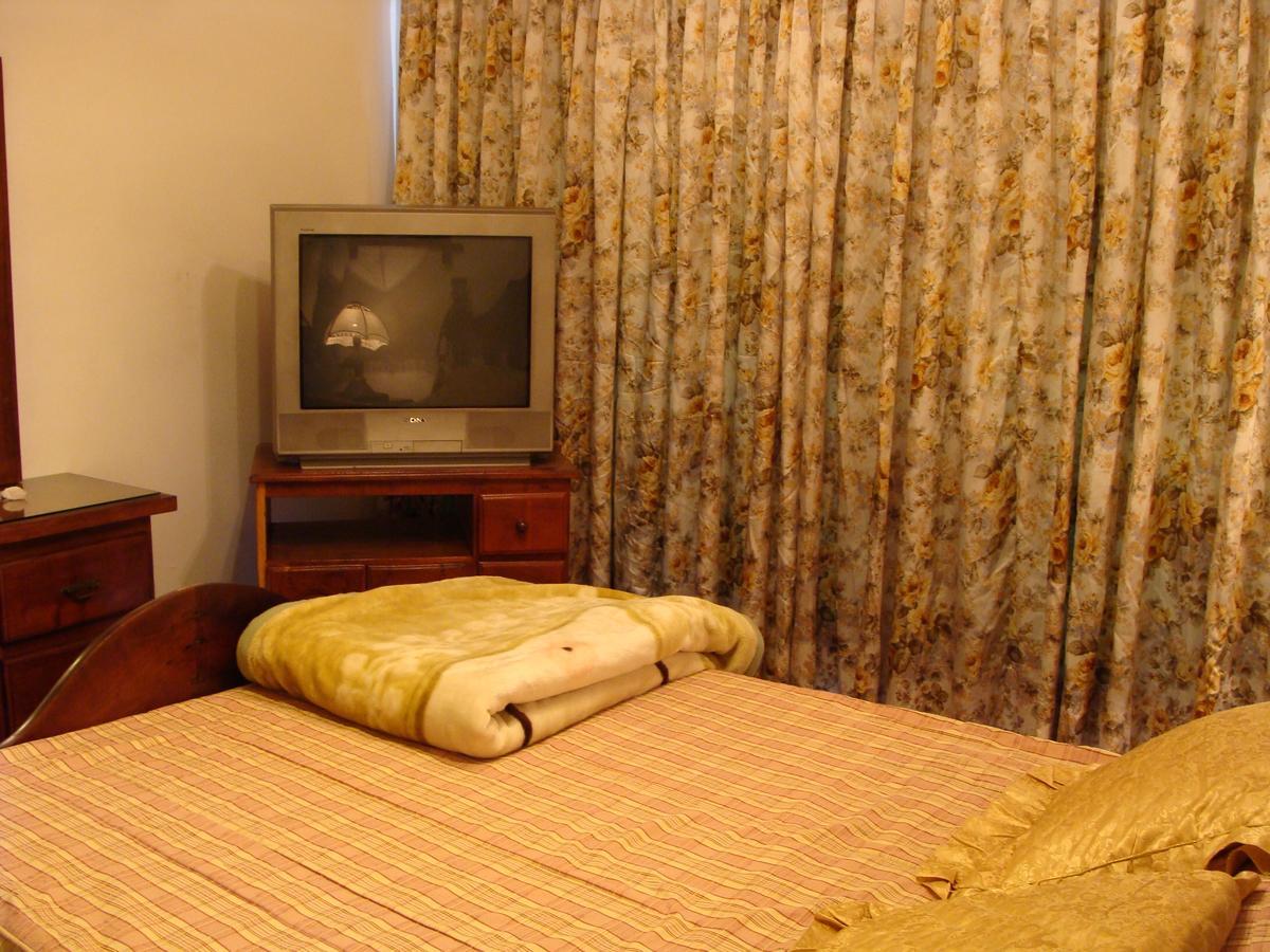 Hotel Aeropuerto Monte Grande Luaran gambar